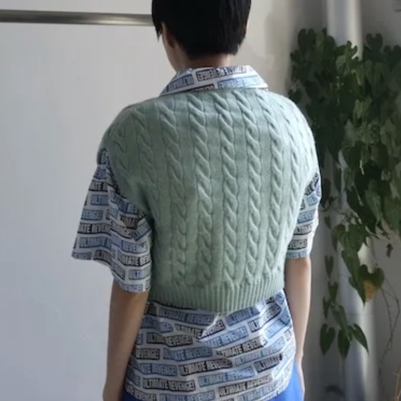 🆕 Meryll Rogge Overdyed Cropped V-Neck Wool Cable Sweater - Picture 4 of 9